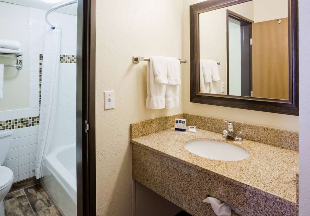 AmericInn by Wyndham Ironwood - photo 18