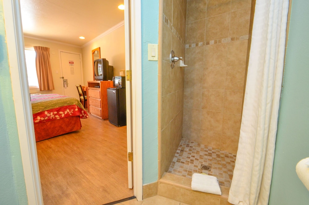 Bay Front Inn Santa Cruz - photo 6