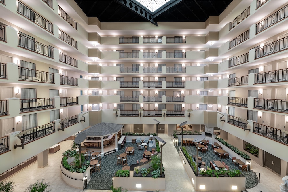 Embassy Suites by Hilton Fort Myers Estero - photo 6
