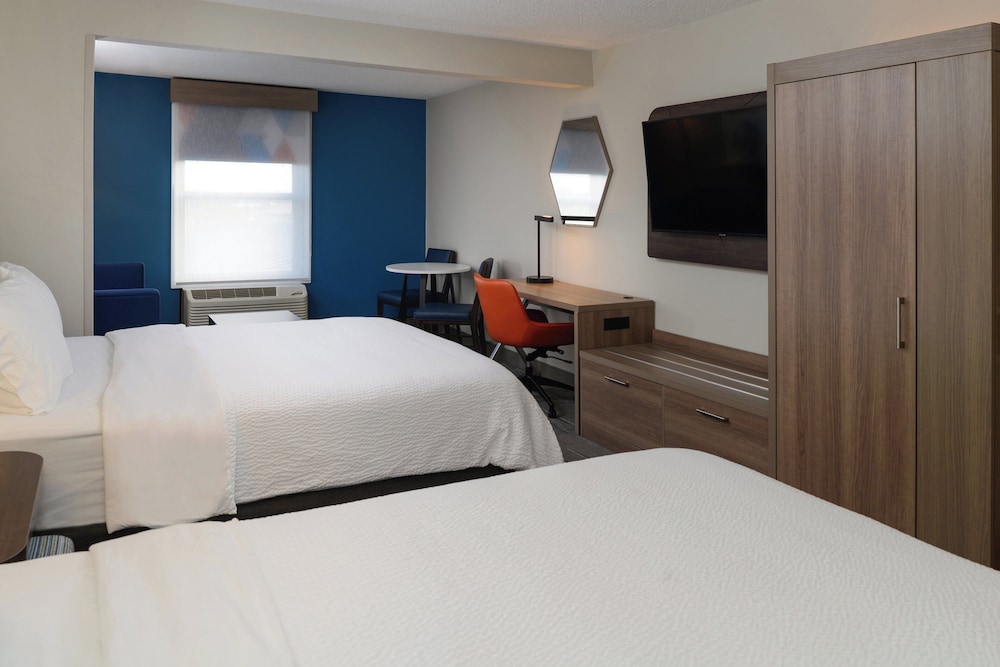 Holiday Inn Express Hotel and Suites Marysville by IHG - photo 21
