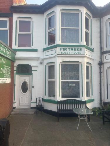 Fir Trees - last minute hotel in Blackpool