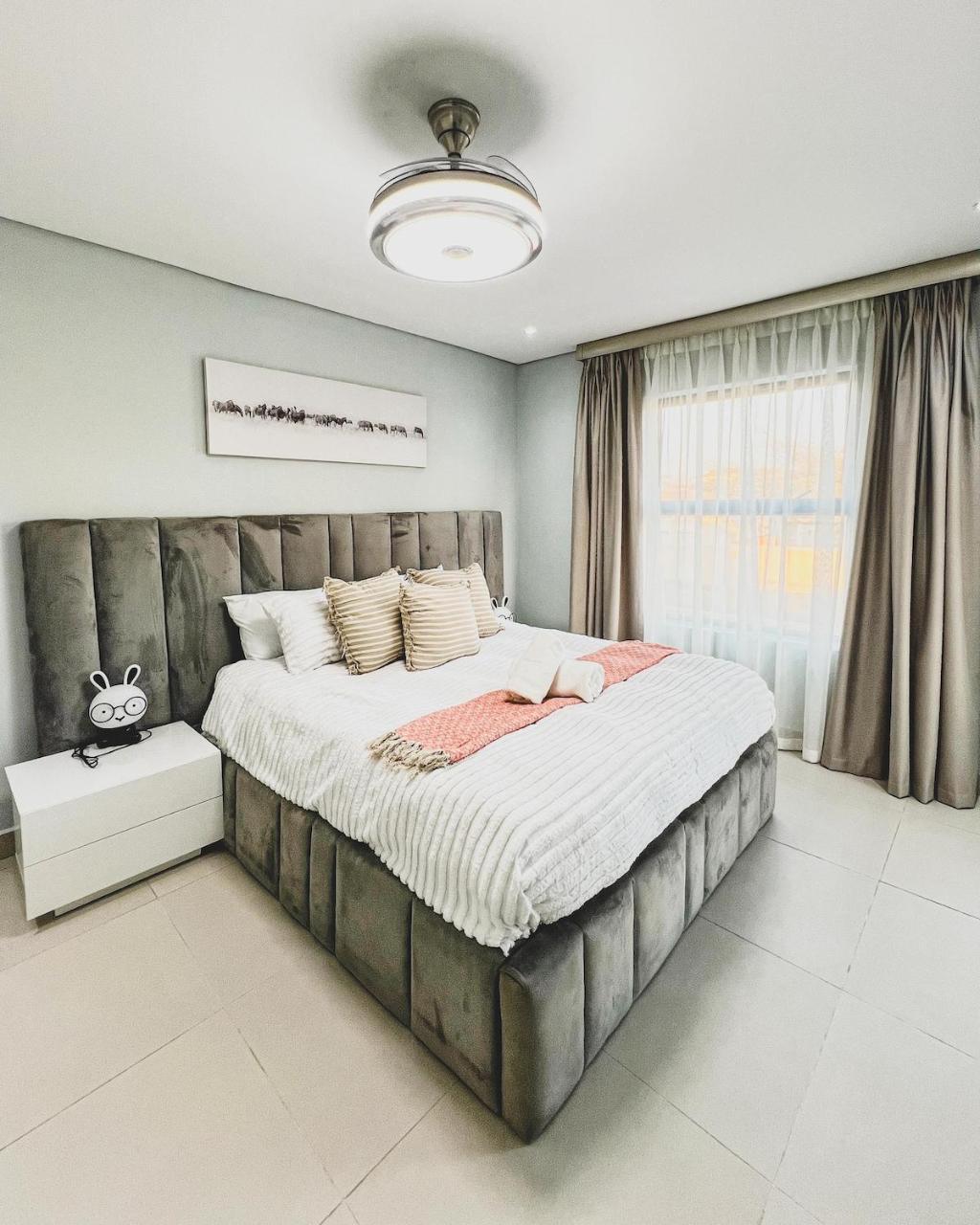 Goodness Century Apartment