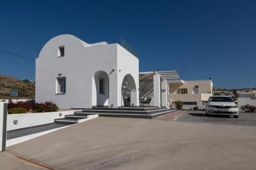 Grey Dome Santorini — Emporeio — photo 3