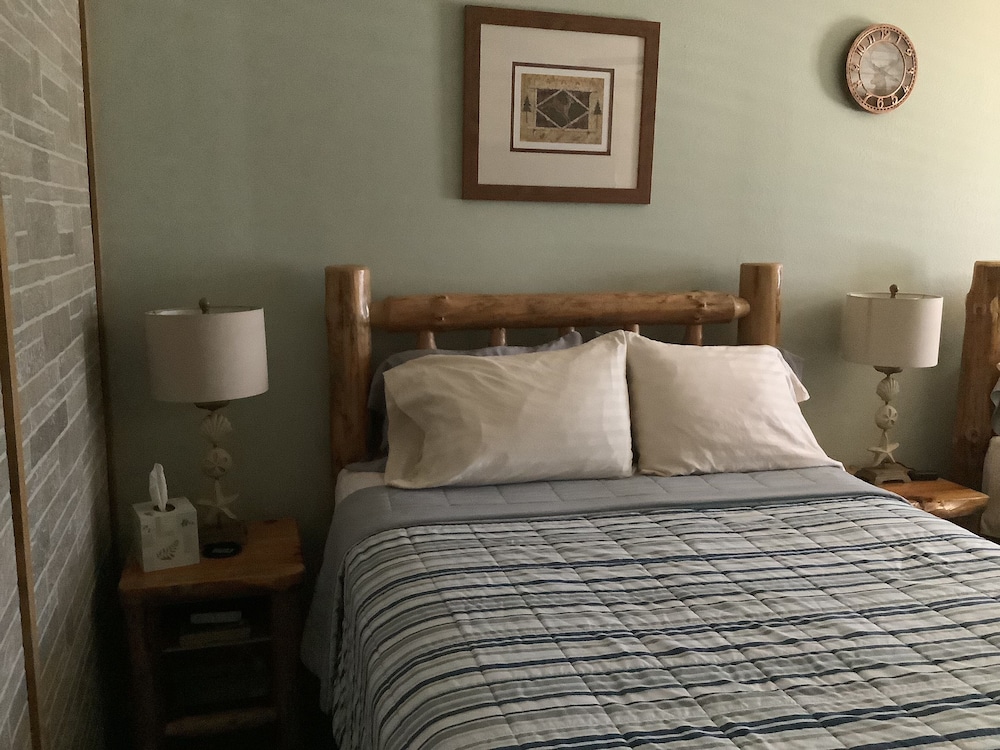 South Jetty Inn - photo 45