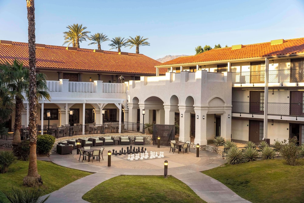Embassy Suites by Hilton Palm Desert - photo 42