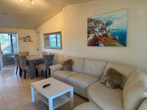 Location Tropical oasis close to in Sarasota, United States