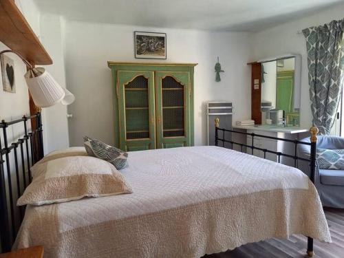 Comps Sur Artuby Le Tilleul Et Le Four Jabron - carbon neutral hotel in Unknown City