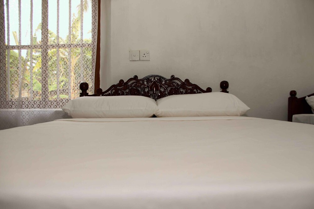 Yoho The River Edge - last minute hotel in Hikkaduwa