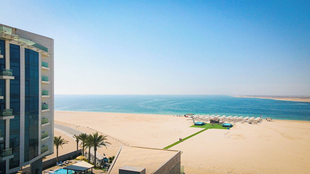 Sea Point Hotel Dubai Islands — 4-Star Luxury Hotel in Dubai, United Arab Emirates