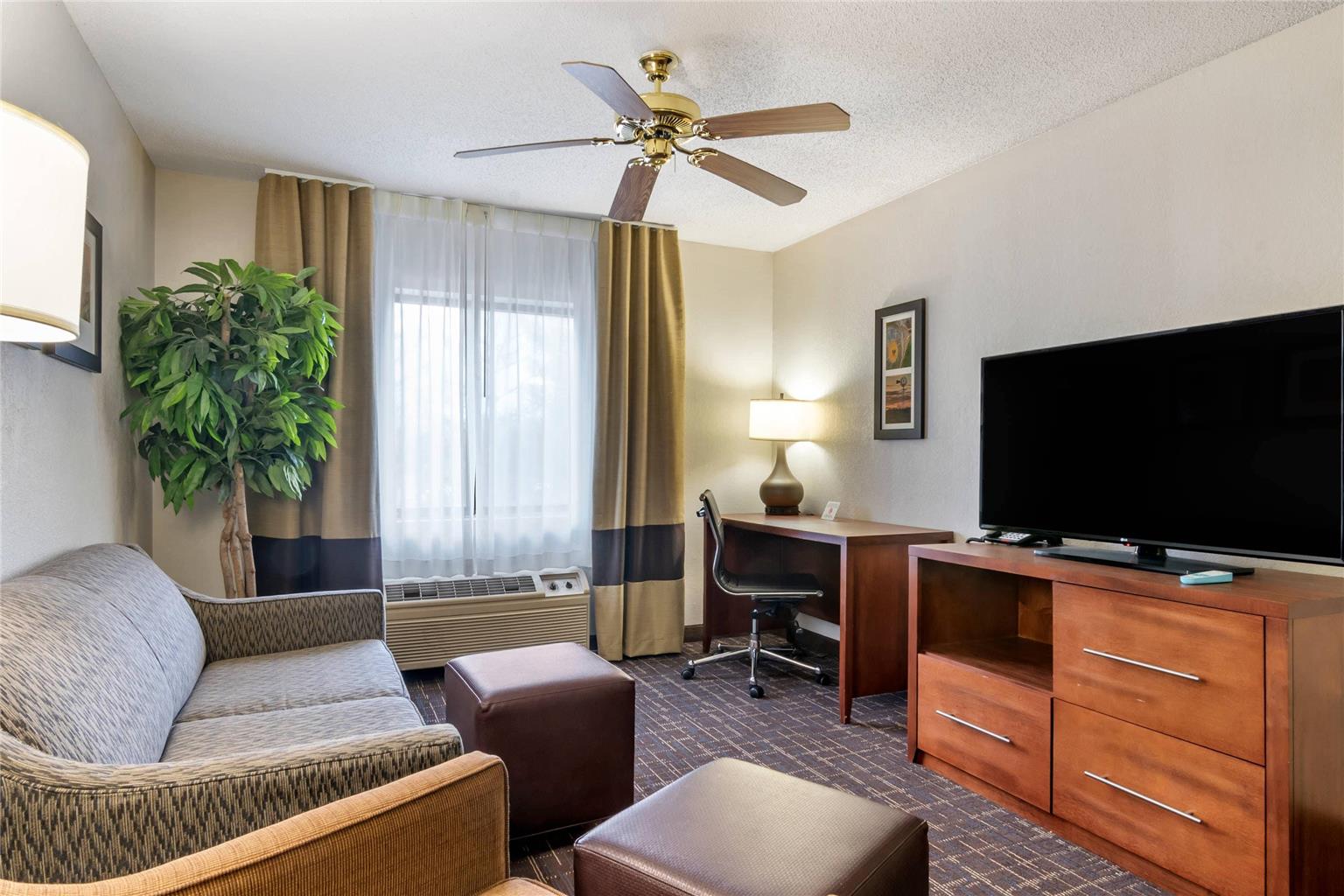 Comfort Inn & Suites Lees Summit Kansas City - photo 22