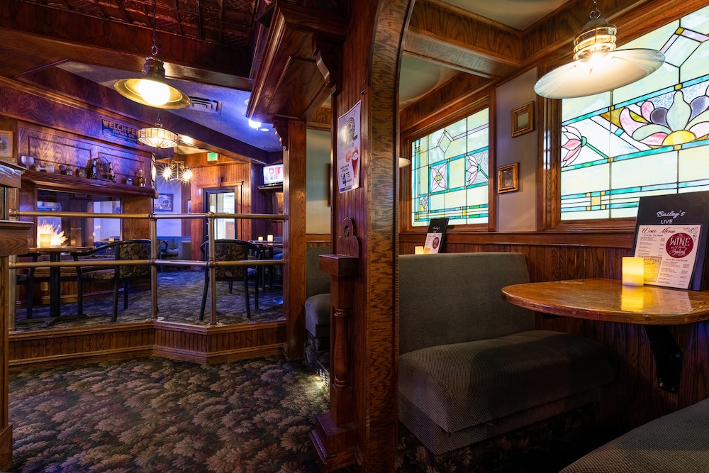 Grand Vista Hotel - photo 26