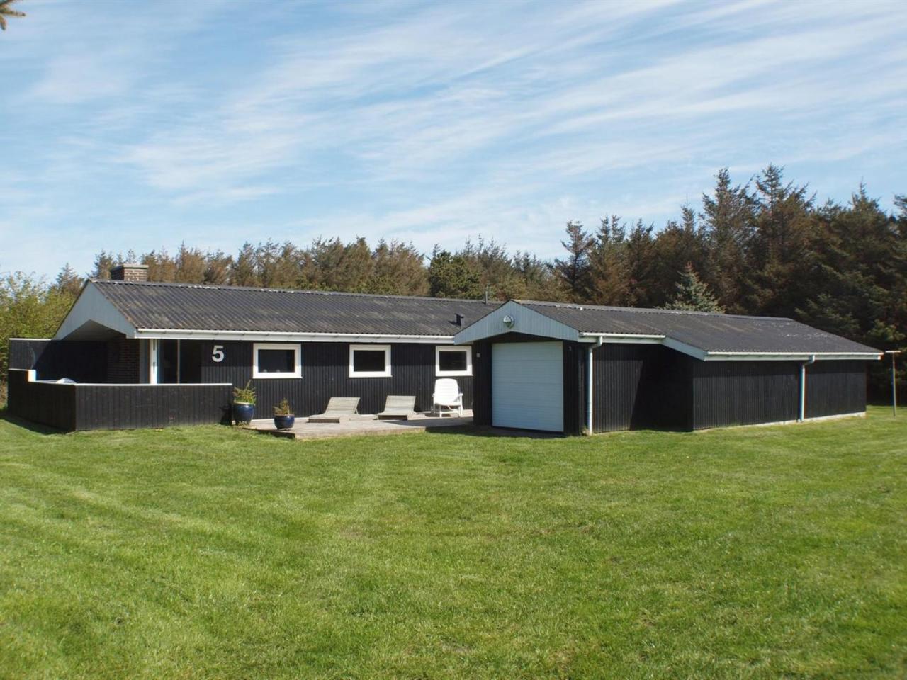 Holiday Home Tonja 300m from the sea by Interhome — 4-Star Luxury Hotel in Lokken, Denmark