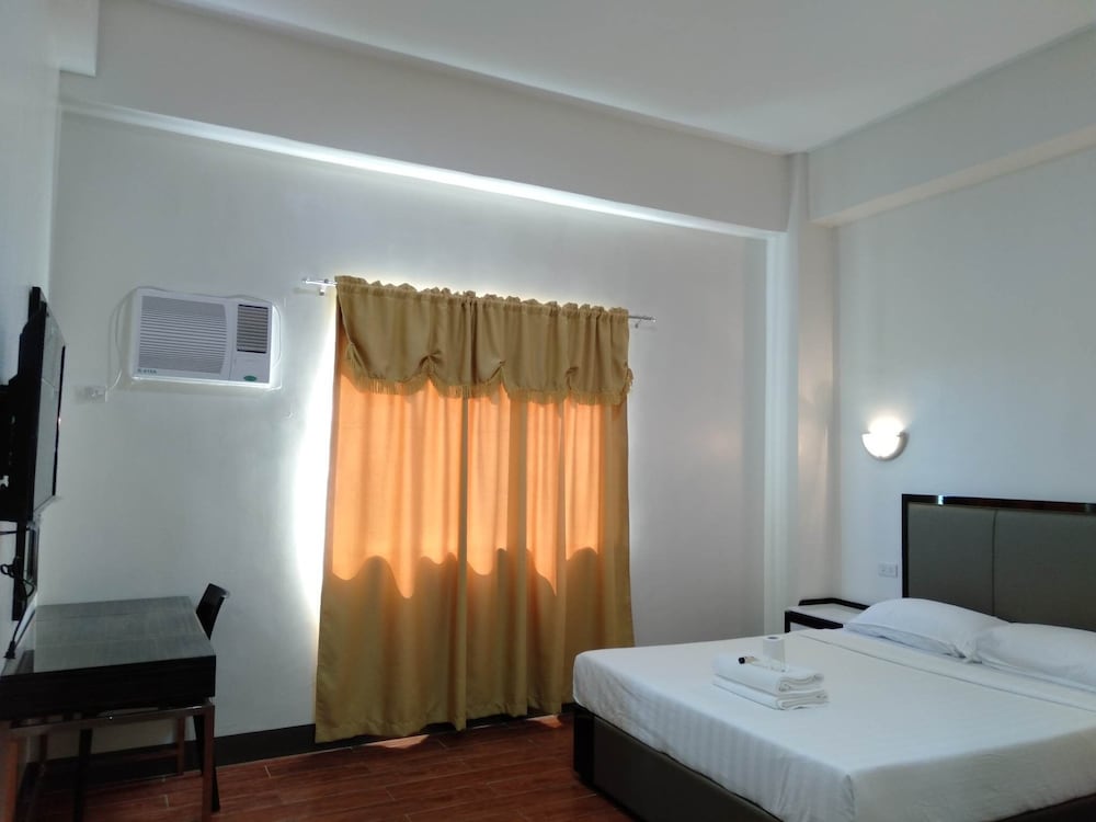 Meaco Royal Hotel Aparri — hotel in Camalaniugan