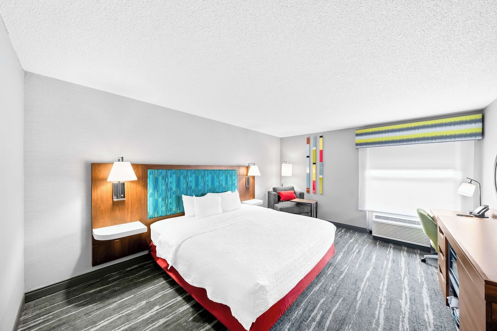 Hampton Inn Lincoln South Heritage Park - photo 24