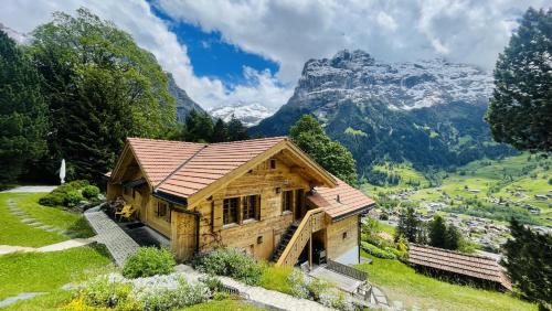 Chalet Caramelle — 4-Star Luxury Hotel in Grindelwald, Switzerland