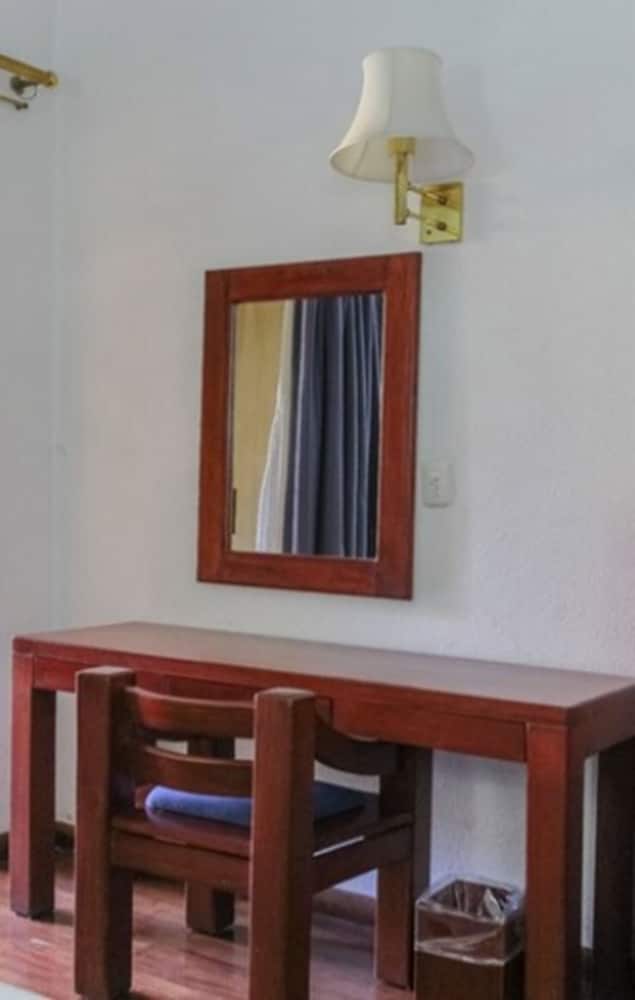 Room service - dining