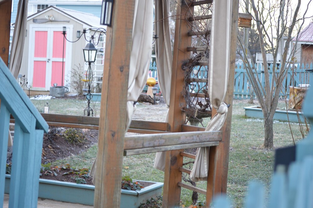 Peabody's Hip Little Stay - photo 79