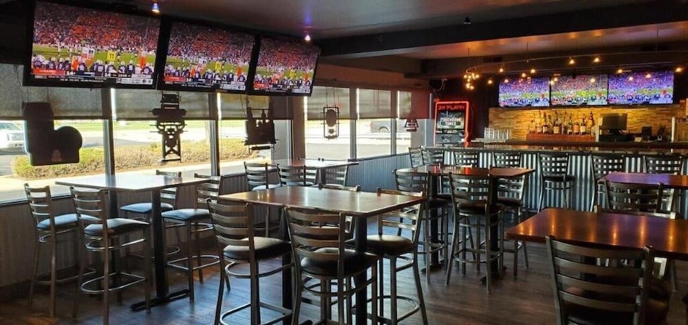 Quality Inn Bradley Bourbonnais - photo 21