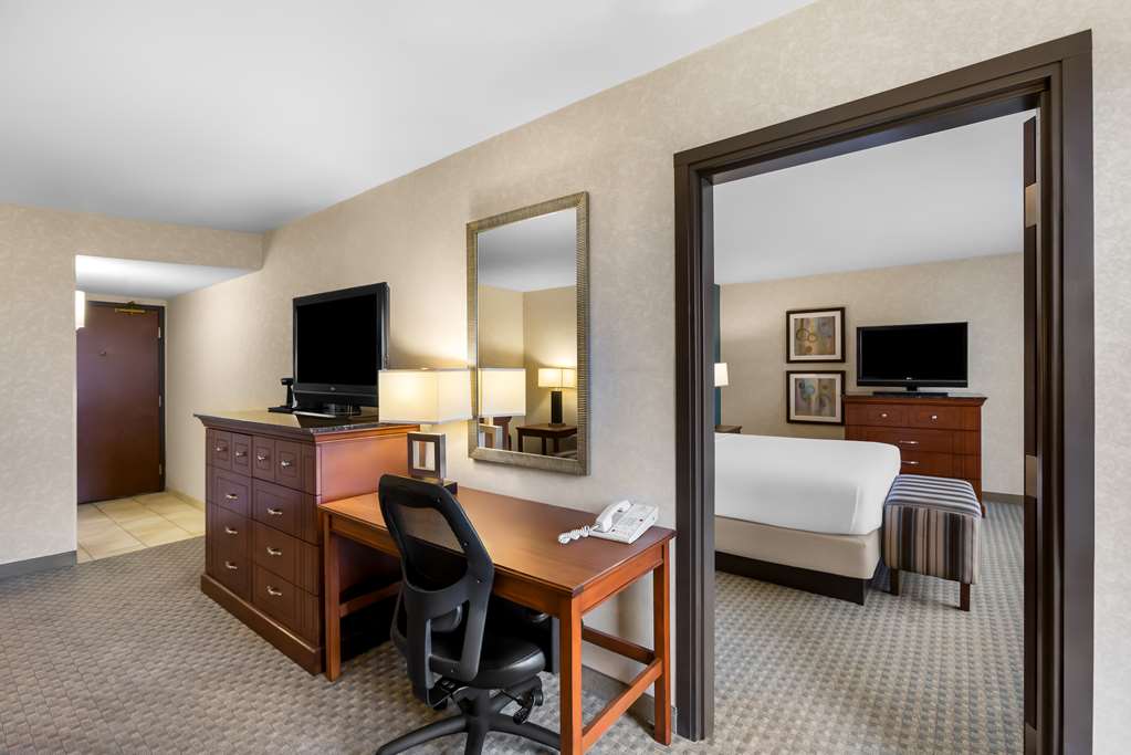 Sonesta Essential Houston Hobby Airport - photo 16