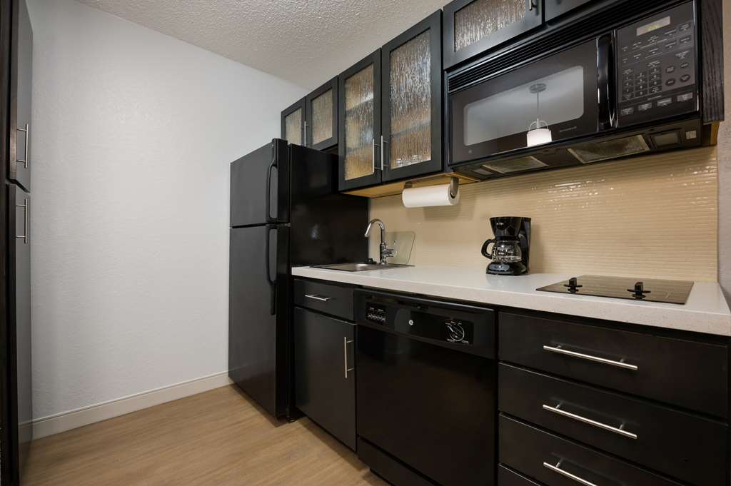 Sonesta Simply Suites Huntsville Research Park - photo 11