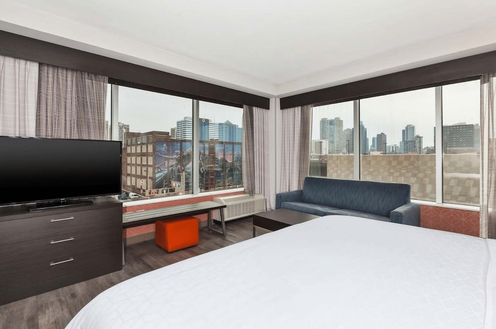 Holiday Inn Express & Suites Jersey City Holland Tunnel by IHG - photo 10