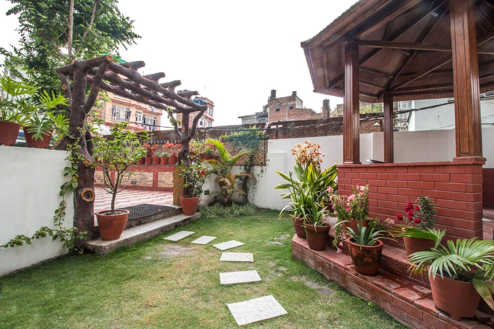 Cosy Stay Dine — Kathmandu