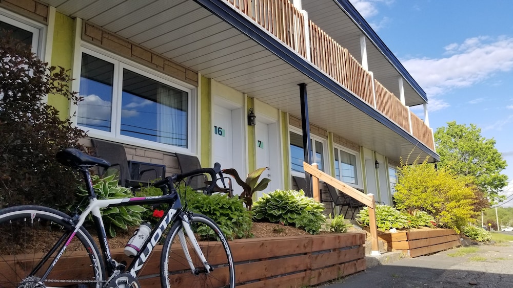 Auberge Happy Logis in Quebec, Canada