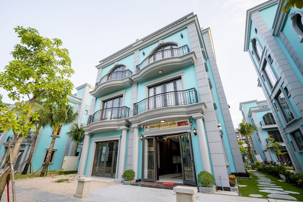 Khách Sạn Phú Quốc Gần Biển Cách Biển chỉ 20Mét — 4-Star Luxury Hotel in Phu Quoc, Vietnam