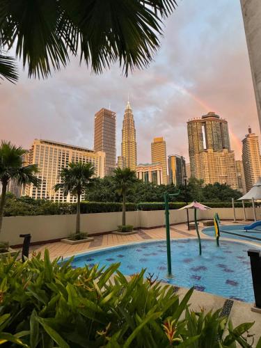 Abc Private Room Klcc — 4-Star Luxury Hotel in Kuala Lumpur, Malaysia
