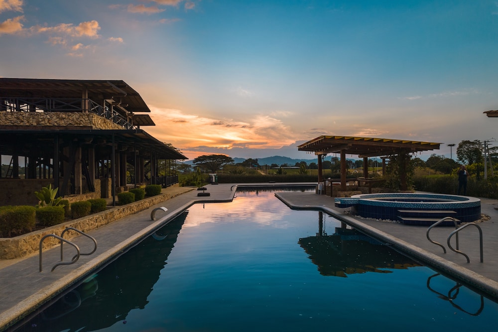 Hotel El Cielo en la Tierra — hotel in Alcala