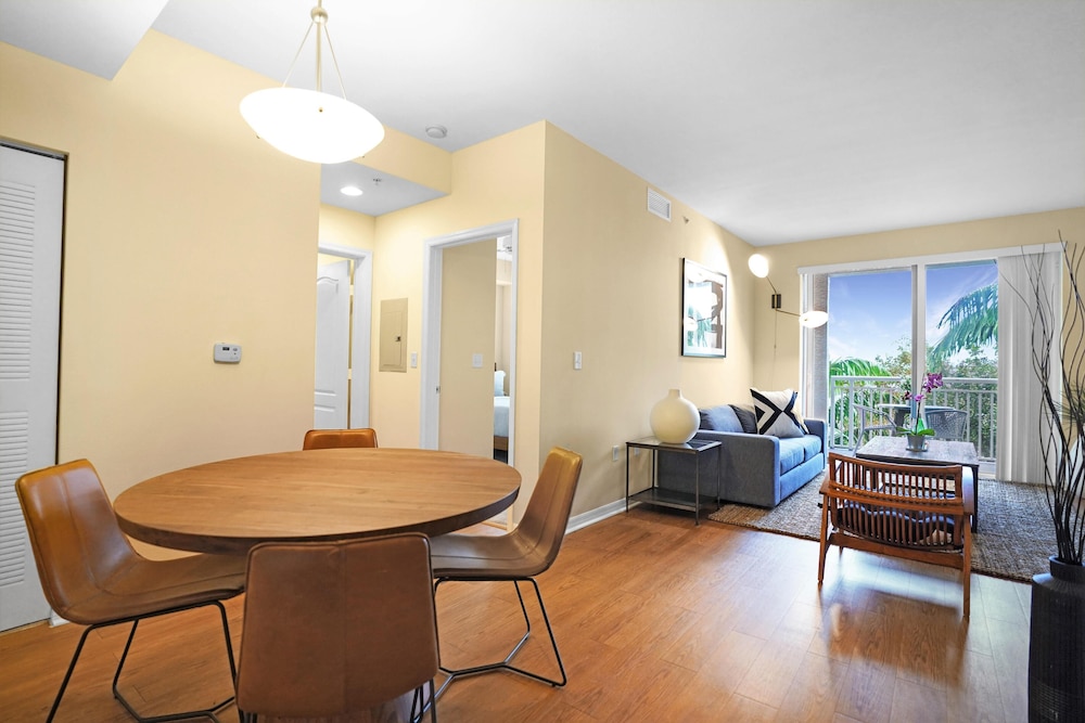 Dharma Home Suites South Miami at Red Road Commons - photo 43