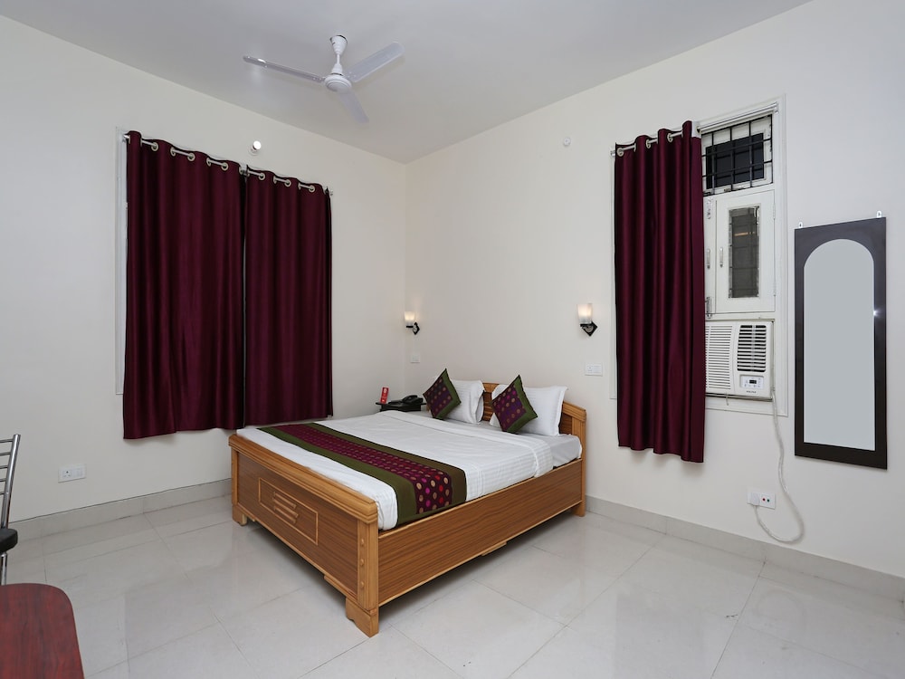 Oyo 11560 Citi Residency — Patna