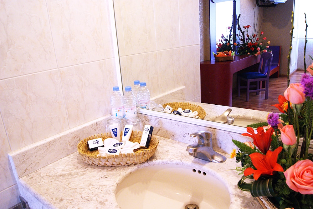 Bathroom sink