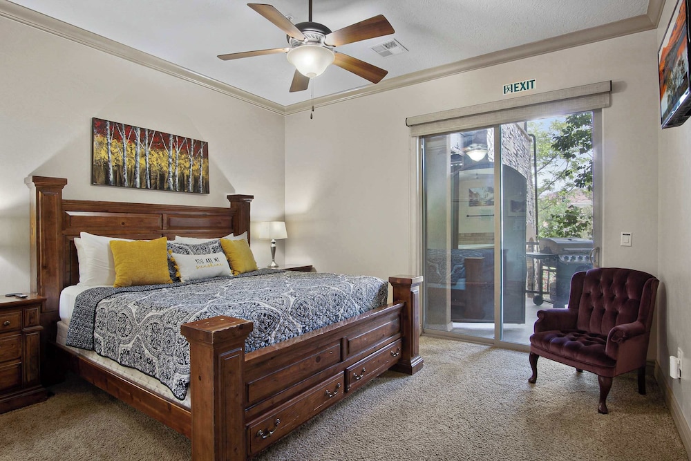 Oasis Escape Resort Amenities - photo 7