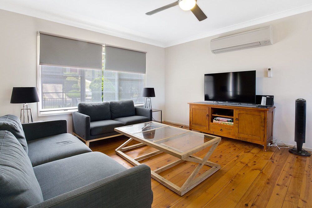 Summerside 43 Lentara Street in Fingal Bay, Australia