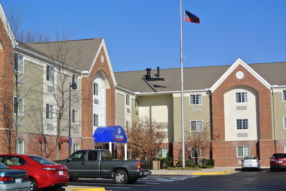Candlewood Suites Washington Fairfax by IHG - photo 32