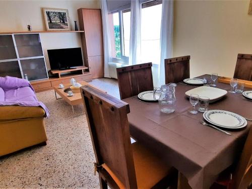 Apartamento en Llançà con 2 habitaciones cocina equipada y estacionamiento Ideal para familias ES 170 42 — 4-Star Luxury Hotel in Llanca, Spain