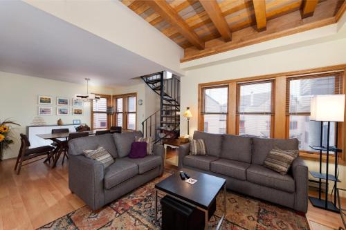 2 2 Ferringway 17 — 4-Star Luxury Hotel in Durango, United States