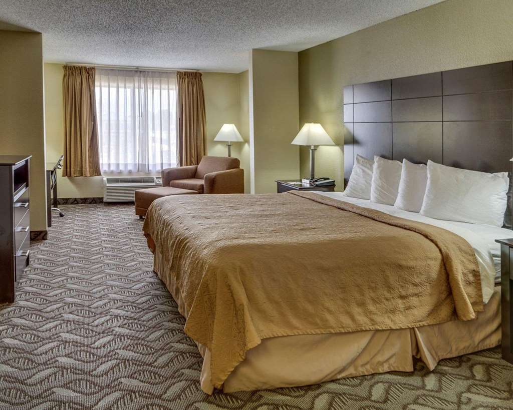 Quality Suites Baton Rouge East Denham Springs - photo 30