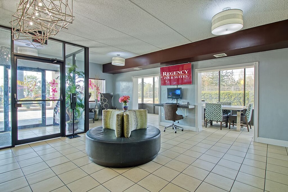 Regency Inn & Suites Macon - photo 13
