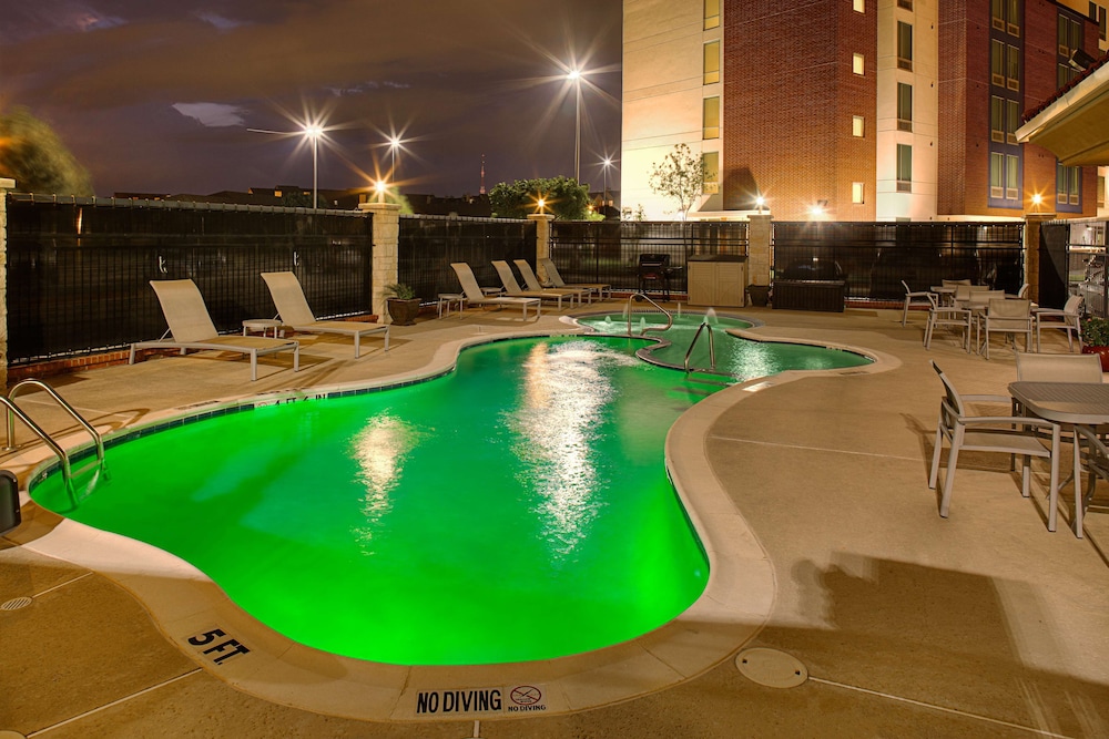 Hampton Inn & Suites Dallas Lewisville Vista Ridge Mall TX - photo 29