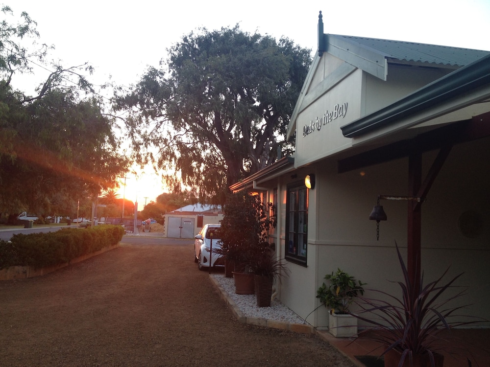 Busselton Guest House — 4-Star Luxury Hotel in Busselton, Australia