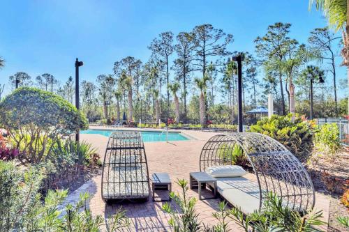 Near Disney 2BR King Queen with Hot Tub & Games room - photo 25