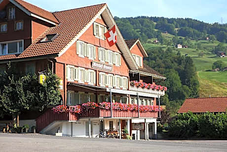 Grossteil - carbon neutral hotel in Giswil