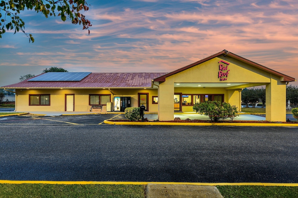 Red Roof Inn Sylacauga - photo 30