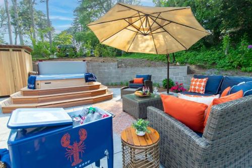 Great Chatham Location Near Beach — Chatham