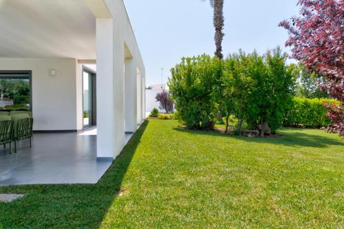 Malolù Luxury Villa — 4-Star Luxury Hotel in Ostuni, Italy