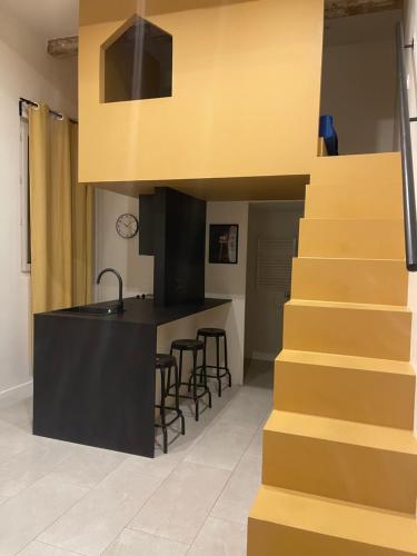Joli Studio - carbon neutral hotel in Marseille