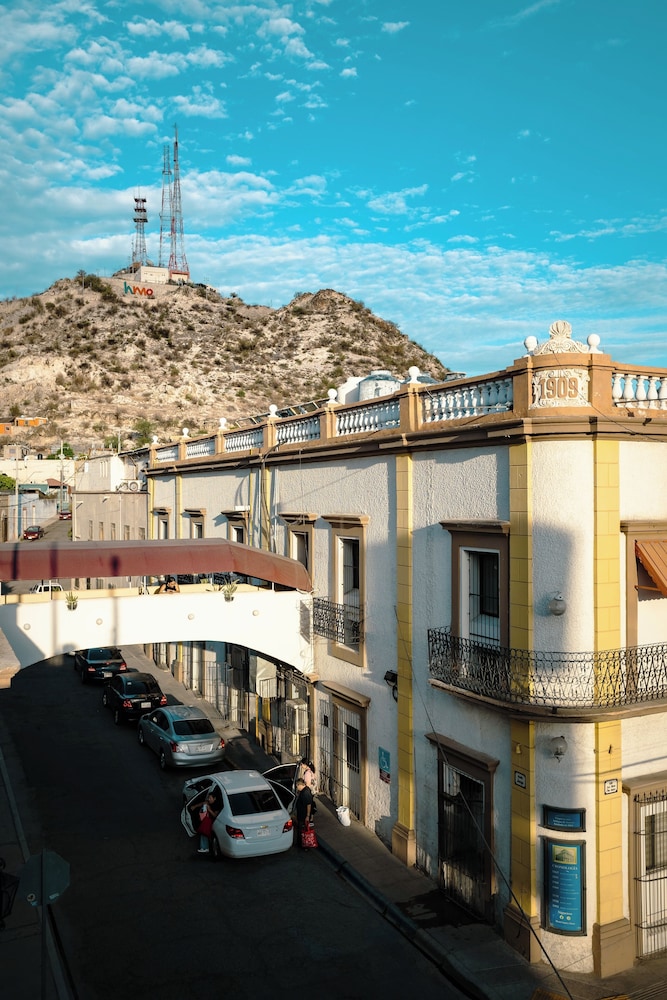Hotel Suites Kino