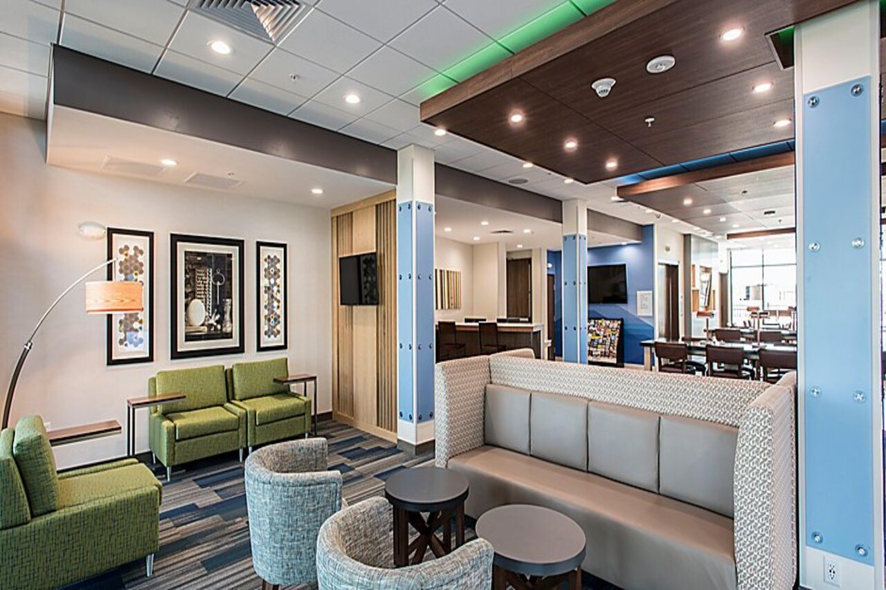 Holiday Inn Express & Suites Phoenix North Happy Valley by IHG - photo 4